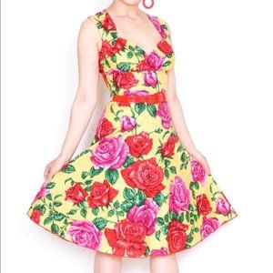 Bernie Dexter Perfect Pin-Up Yellow Roses